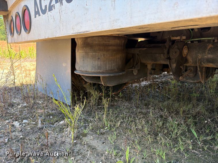image for item EM0127 2019 Trail King TK80ACS-43 drop deck equipment trailer