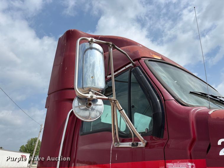 image for item EO4289 2006 Sterling A-Line semi truck