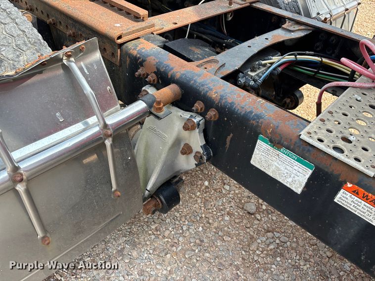 image for item EO4289 2006 Sterling A-Line semi truck