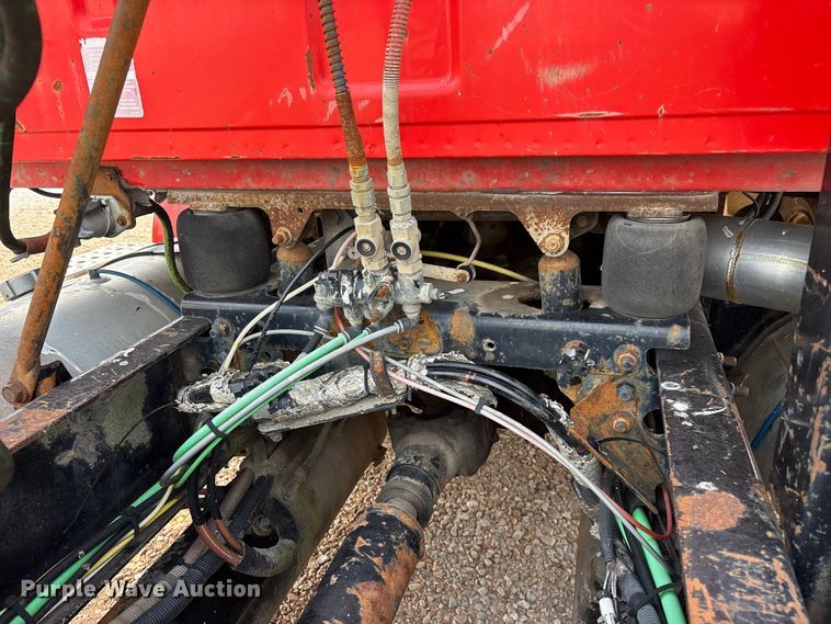 image for item EO4289 2006 Sterling A-Line semi truck