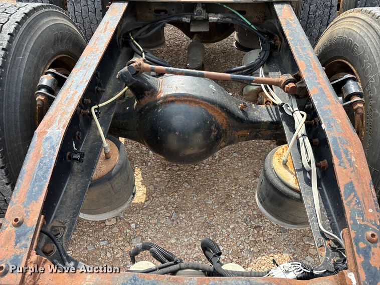 image for item EO4289 2006 Sterling A-Line semi truck