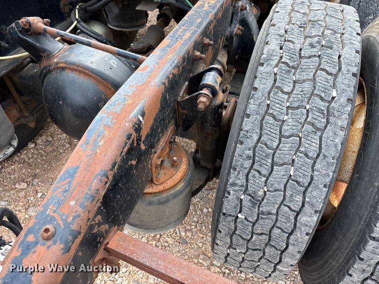 image for item EO4289 2006 Sterling A-Line semi truck