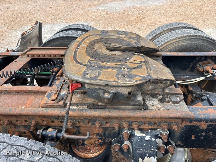 image for item EO4289 2006 Sterling A-Line semi truck