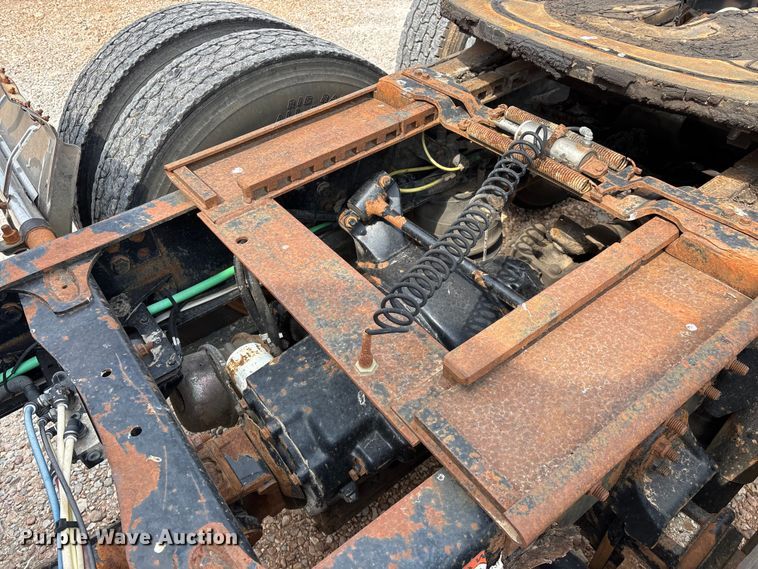 image for item EO4289 2006 Sterling A-Line semi truck
