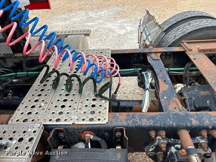image for item EO4289 2006 Sterling A-Line semi truck