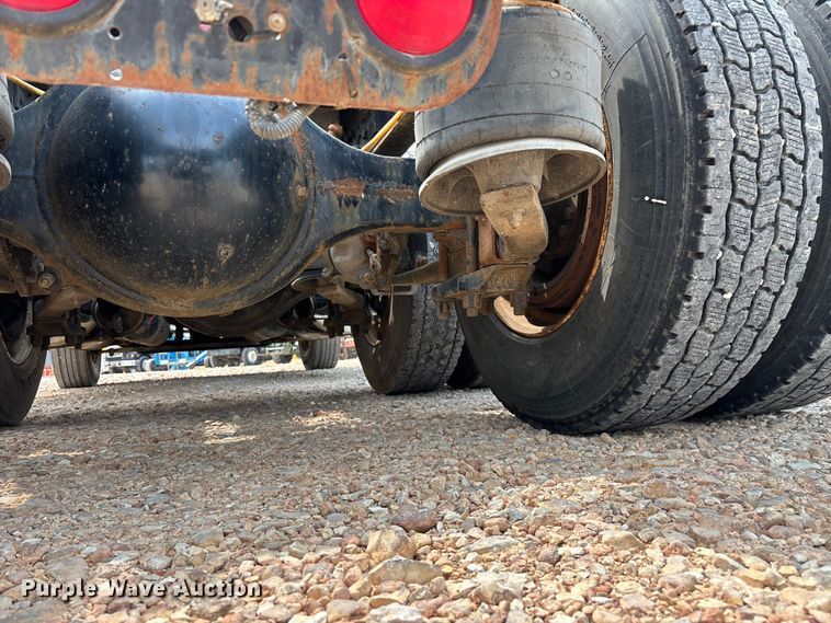 image for item EO4289 2006 Sterling A-Line semi truck