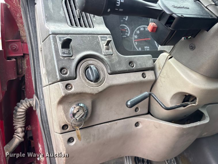 image for item EO4289 2006 Sterling A-Line semi truck