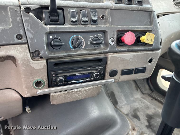 image for item EO4289 2006 Sterling A-Line semi truck