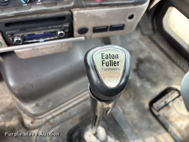 image for item EO4289 2006 Sterling A-Line semi truck