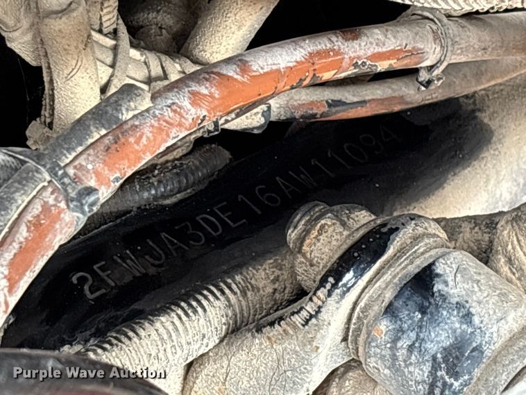 image for item EO4289 2006 Sterling A-Line semi truck