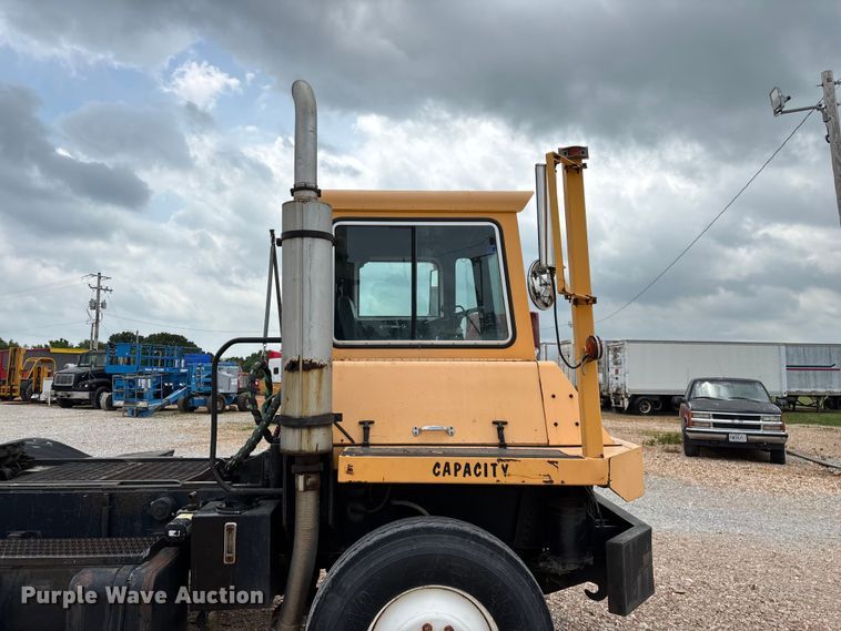 image for item EO4292 1994 Capacity TJ5000 yard truck