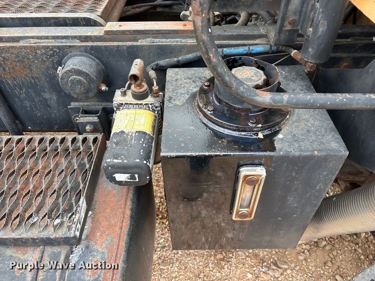 image for item EO4292 1994 Capacity TJ5000 yard truck