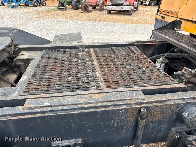 image for item EO4292 1994 Capacity TJ5000 yard truck