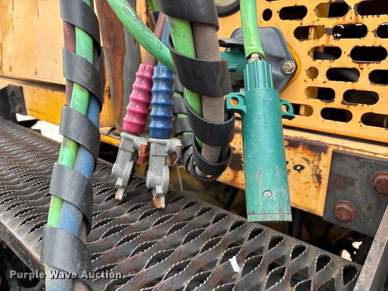 image for item EO4292 1994 Capacity TJ5000 yard truck