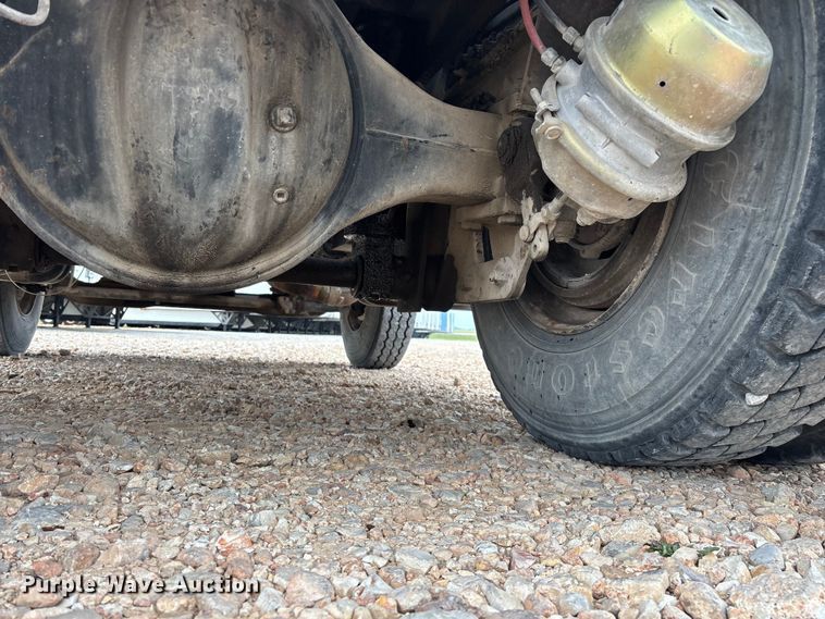 image for item EO4292 1994 Capacity TJ5000 yard truck