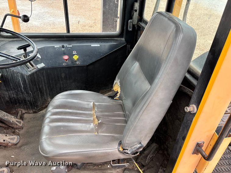 image for item EO4292 1994 Capacity TJ5000 yard truck