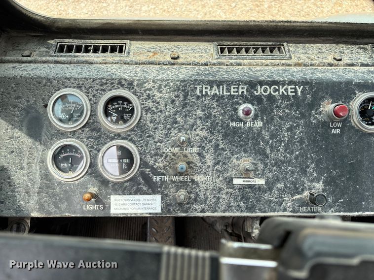 image for item EO4292 1994 Capacity TJ5000 yard truck
