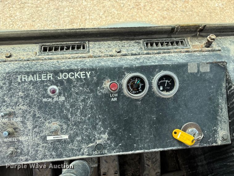 image for item EO4292 1994 Capacity TJ5000 yard truck