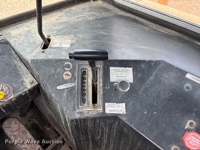 image for item EO4292 1994 Capacity TJ5000 yard truck