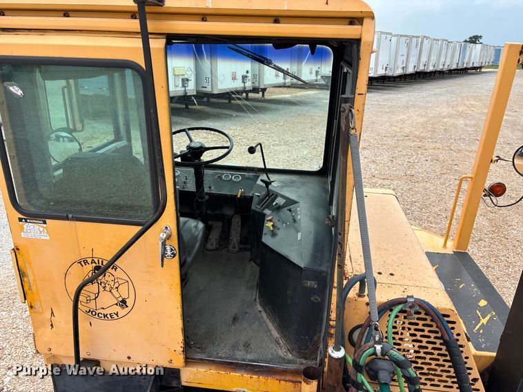image for item EO4292 1994 Capacity TJ5000 yard truck