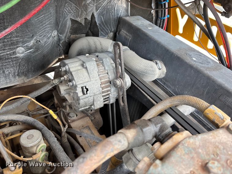image for item EO4292 1994 Capacity TJ5000 yard truck