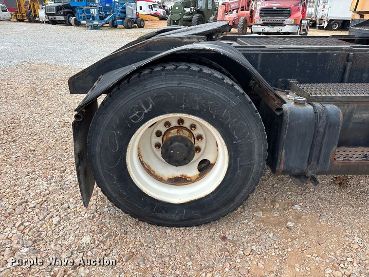 image for item EO4292 1994 Capacity TJ5000 yard truck