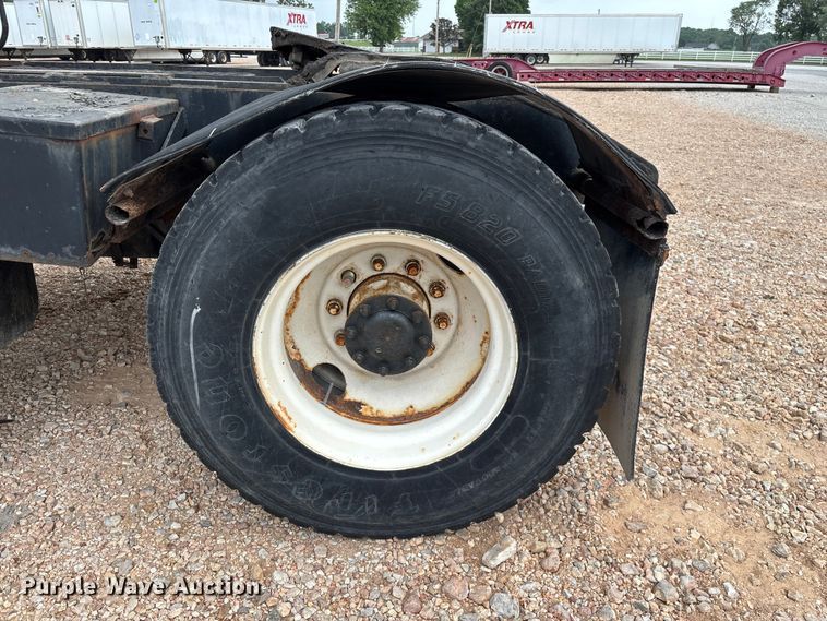 image for item EO4292 1994 Capacity TJ5000 yard truck