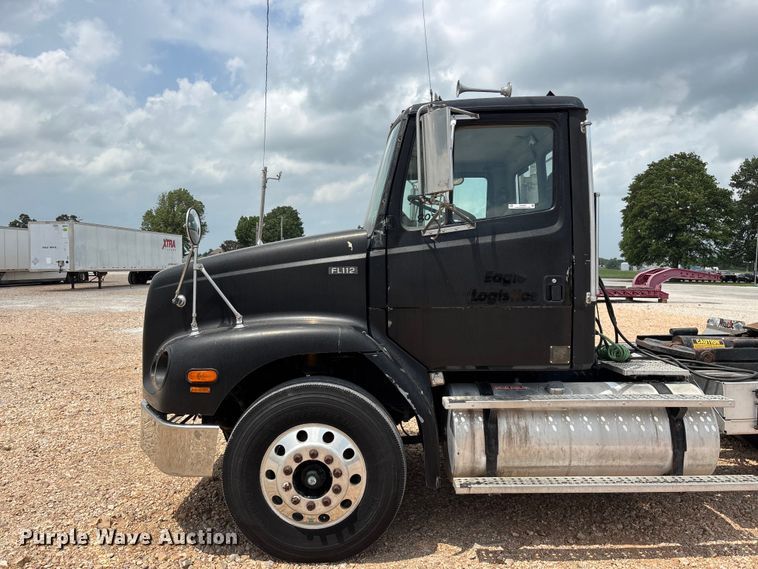 image for item EO4295 2001 Freightliner FL112 semi truck
