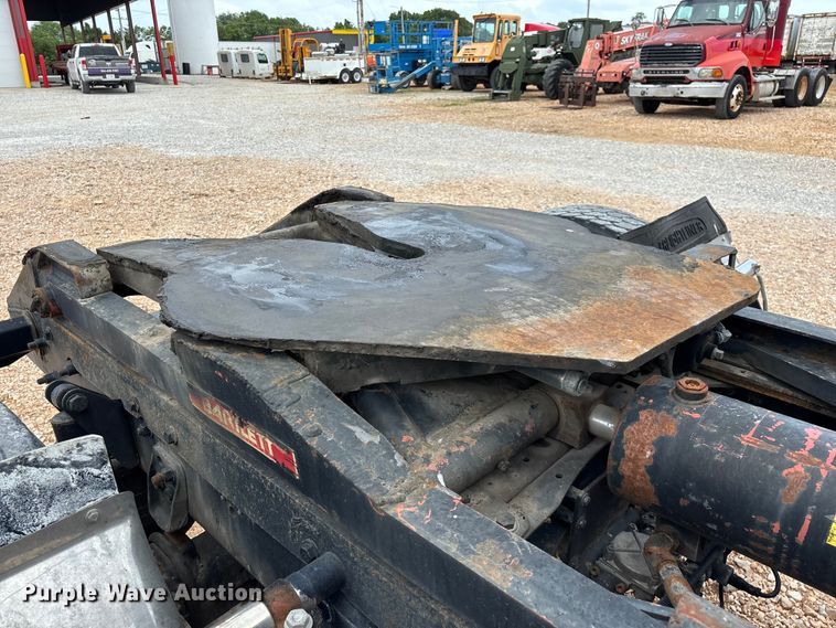 image for item EO4295 2001 Freightliner FL112 semi truck