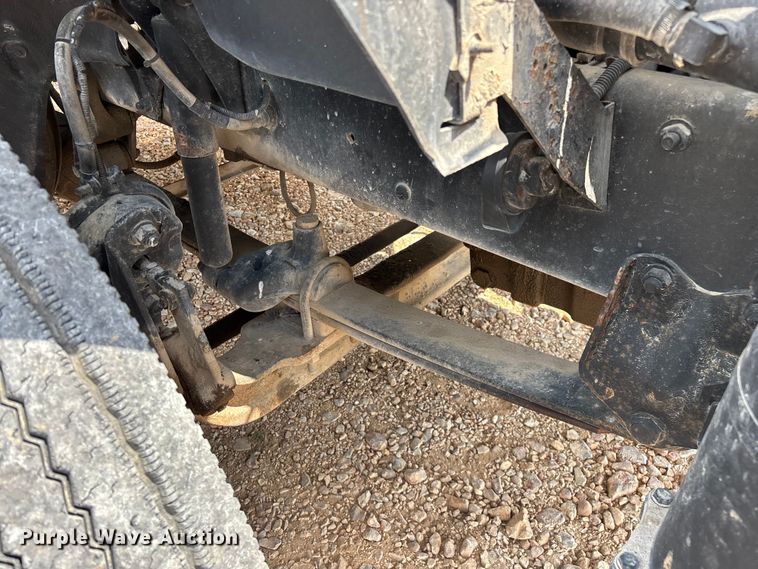 image for item EO4295 2001 Freightliner FL112 semi truck