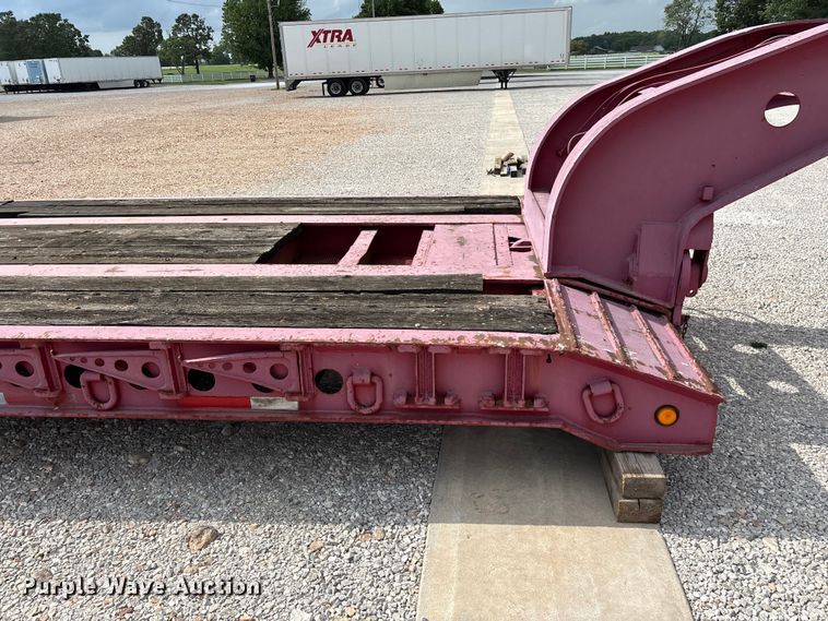 image for item EO4300 1994 Fontaine Specialized Inc. lowboy equipment trailer