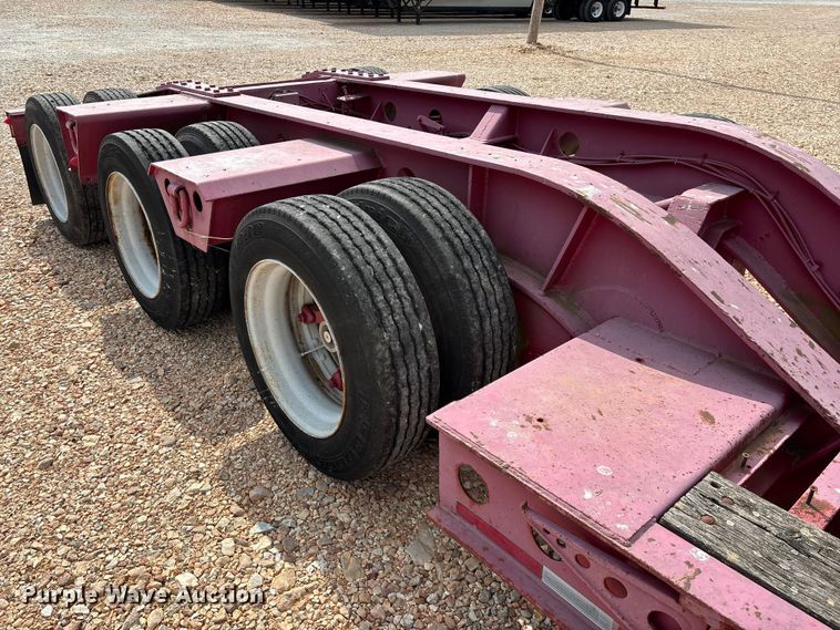 image for item EO4300 1994 Fontaine Specialized Inc. lowboy equipment trailer