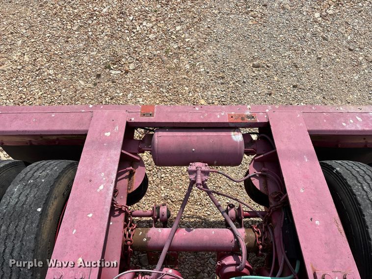 image for item EO4300 1994 Fontaine Specialized Inc. lowboy equipment trailer