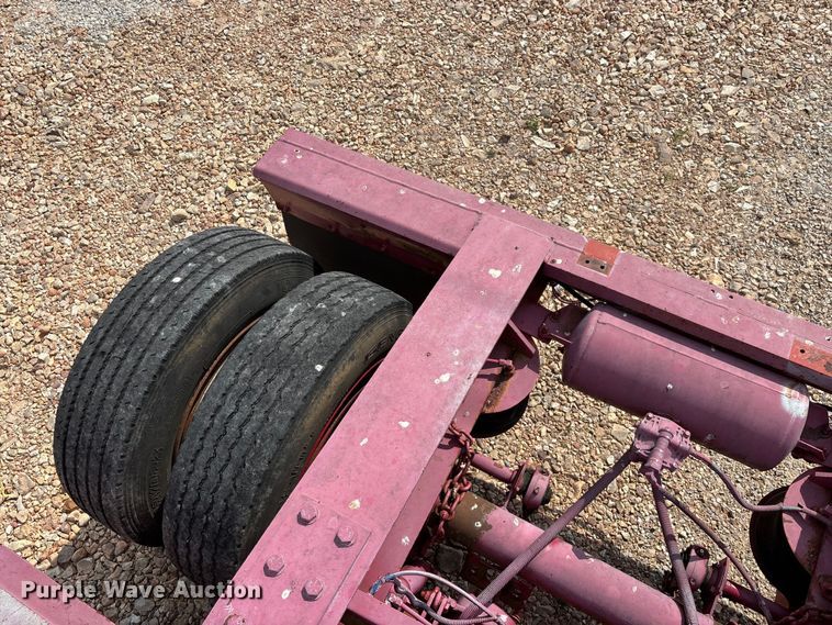 image for item EO4300 1994 Fontaine Specialized Inc. lowboy equipment trailer