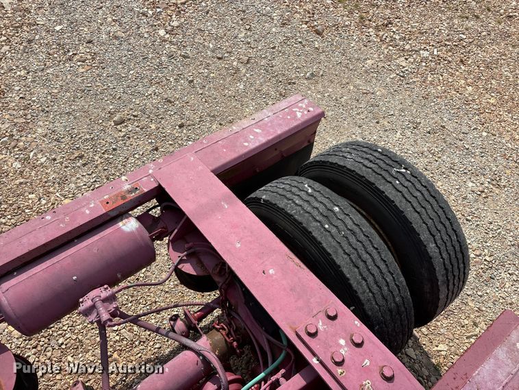 image for item EO4300 1994 Fontaine Specialized Inc. lowboy equipment trailer