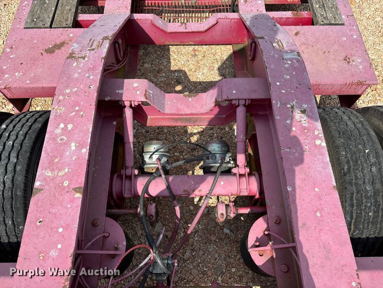 image for item EO4300 1994 Fontaine Specialized Inc. lowboy equipment trailer