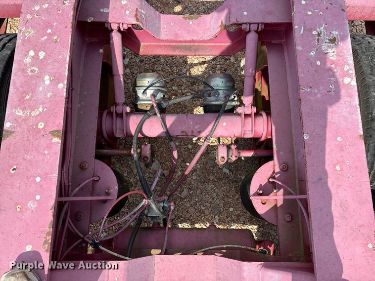 image for item EO4300 1994 Fontaine Specialized Inc. lowboy equipment trailer