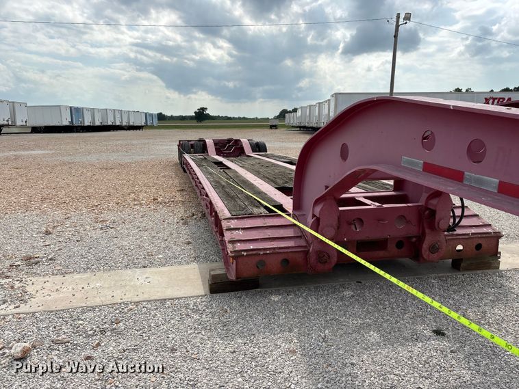 image for item EO4300 1994 Fontaine Specialized Inc. lowboy equipment trailer