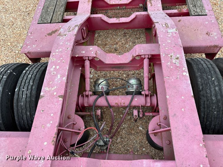 image for item EO4300 1994 Fontaine Specialized Inc. lowboy equipment trailer