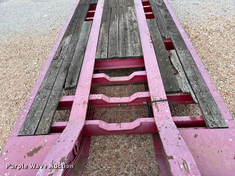 image for item EO4300 1994 Fontaine Specialized Inc. lowboy equipment trailer
