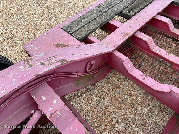 image for item EO4300 1994 Fontaine Specialized Inc. lowboy equipment trailer