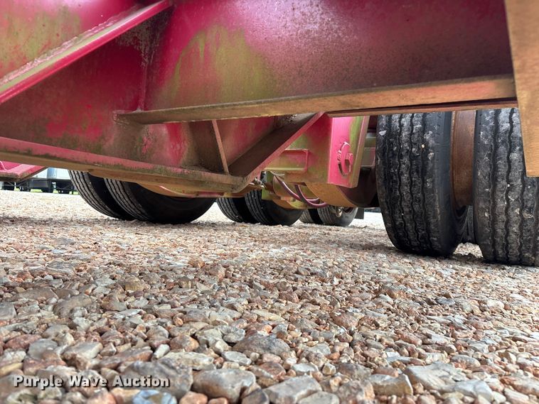image for item EO4300 1994 Fontaine Specialized Inc. lowboy equipment trailer