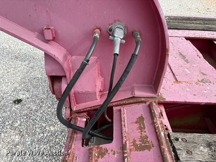 image for item EO4300 1994 Fontaine Specialized Inc. lowboy equipment trailer
