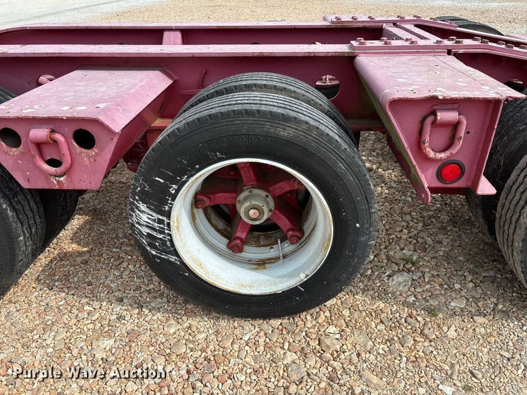 image for item EO4300 1994 Fontaine Specialized Inc. lowboy equipment trailer