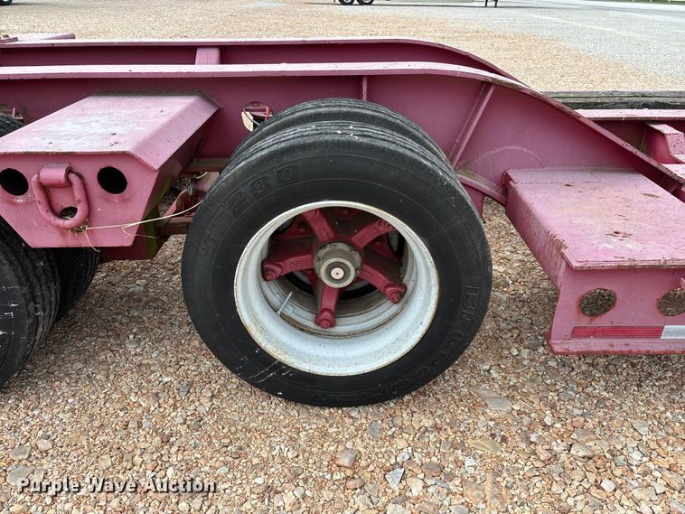 image for item EO4300 1994 Fontaine Specialized Inc. lowboy equipment trailer