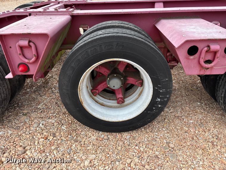 image for item EO4300 1994 Fontaine Specialized Inc. lowboy equipment trailer
