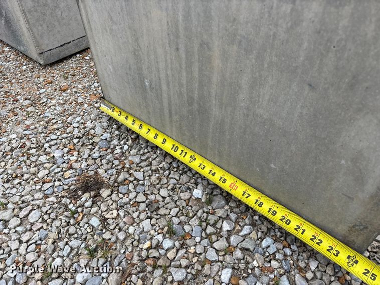 image for item EO4313 (2) truck steps