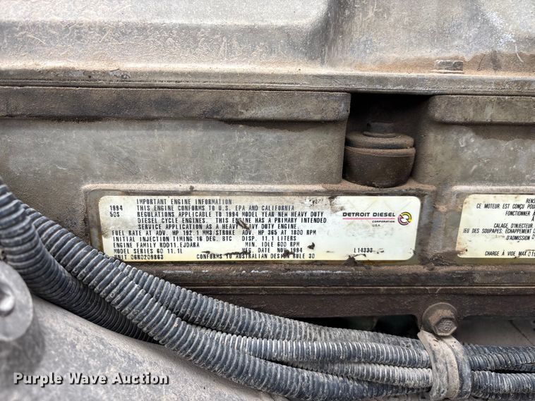 image for item EO4318 2000 Freightliner FLC truck cab and chassis