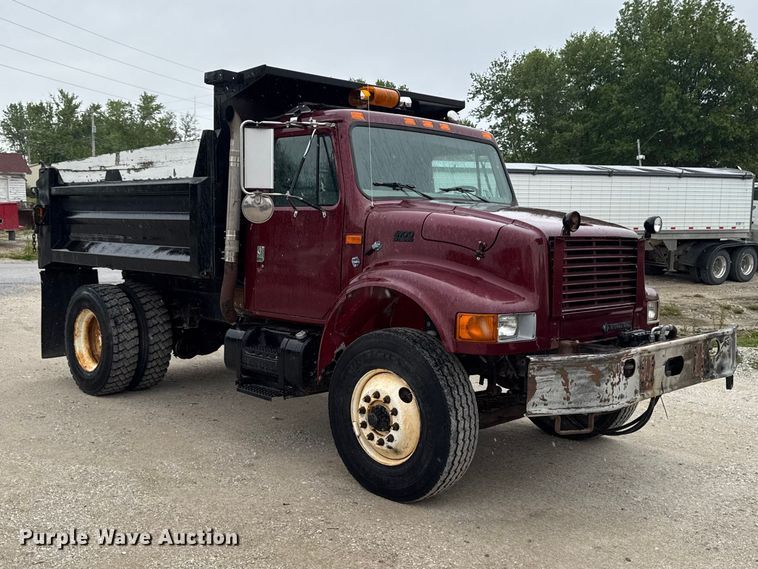 image for item ER0492 1996 International 4900 dump truck