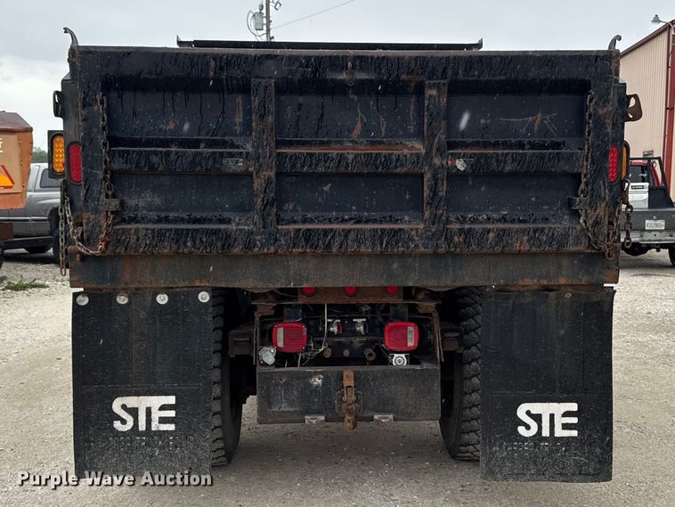 image for item ER0492 1996 International 4900 dump truck